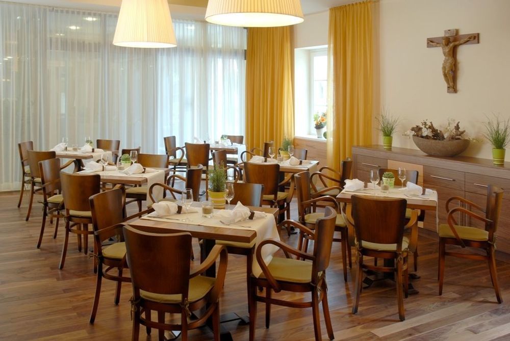 Lambrechterhof - Das Naturparkhotel 圣兰布雷希特 餐厅 照片